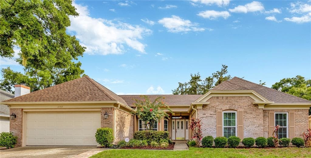 2705 BRIANHOLLY DRIVE VALRICO, FL 33596