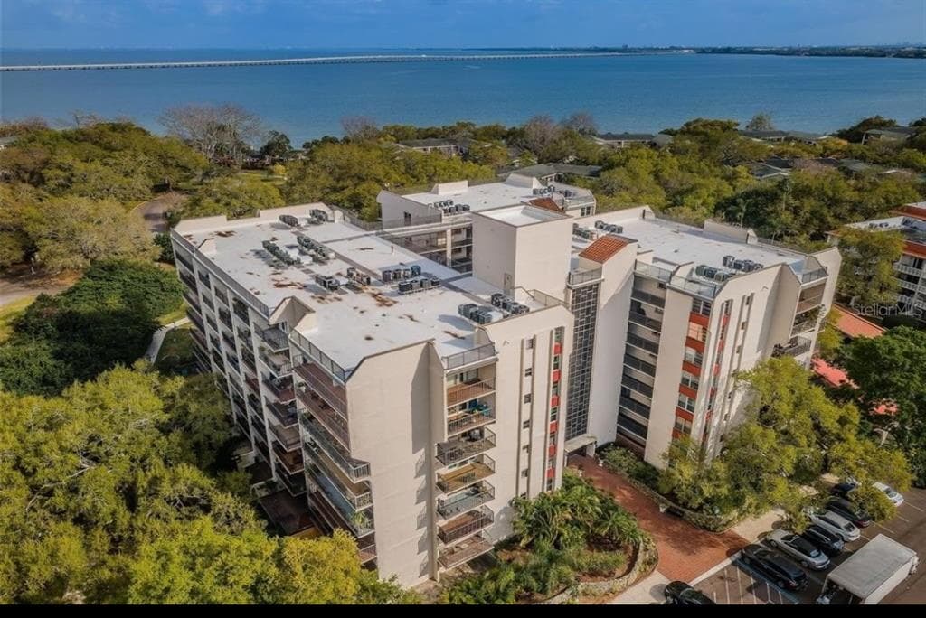 2699 SEVILLE BOULEVARD UNIT 807 CLEARWATER, FL 33764