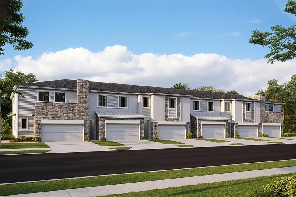 130 NINE IRON DRIVE DAVENPORT, FL 33896
