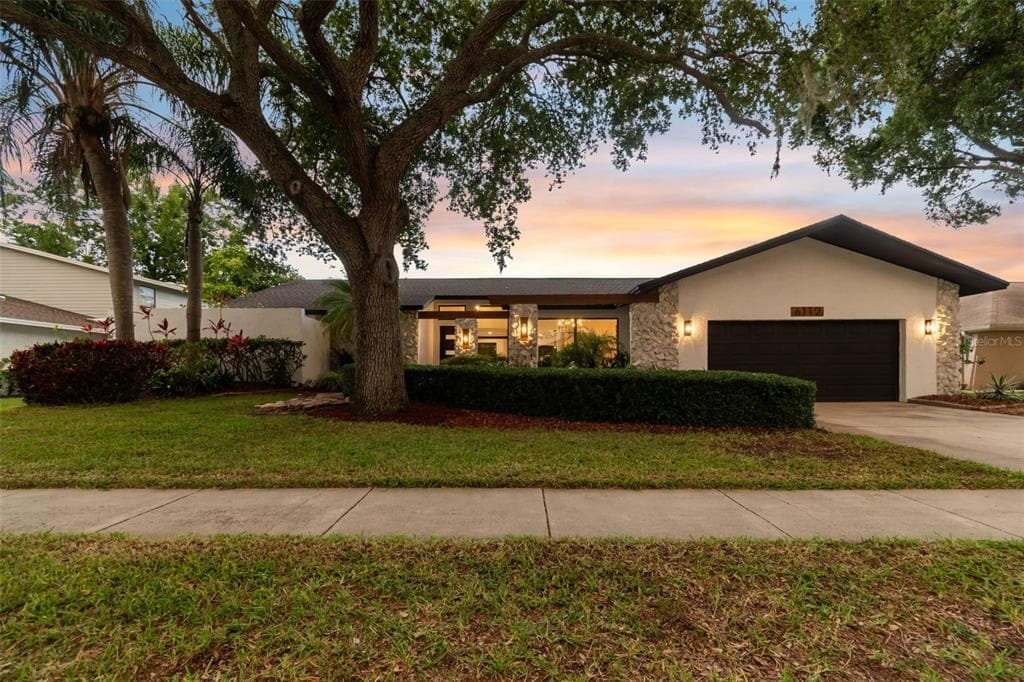 6112 SCHOONER WAY TAMPA, FL 33615