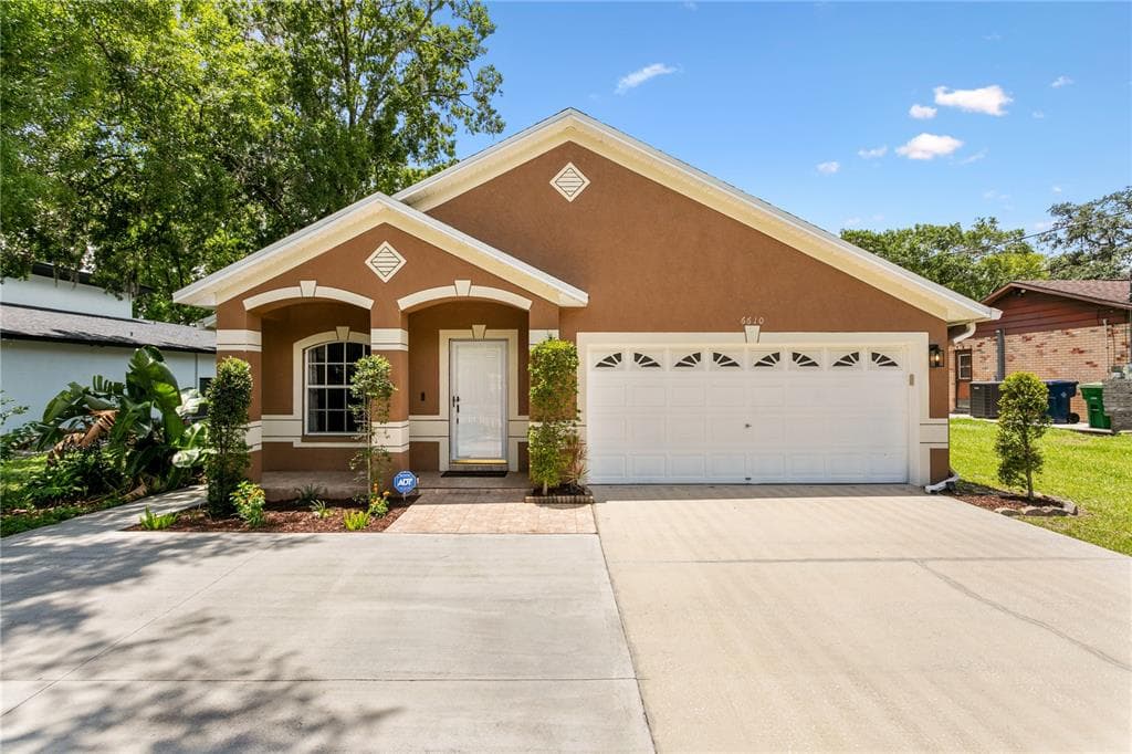 6610 N WILLOW AVENUE TAMPA, FL 33604