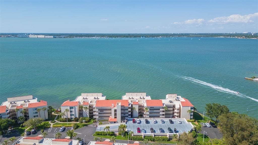5505 PUERTA DEL SOL BOULEVARD S UNIT 221 ST PETERSBURG, FL 33715