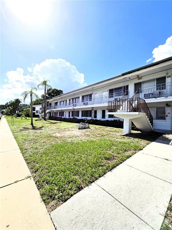 2366 SHELLEY STREET UNIT 4 CLEARWATER, FL 33765