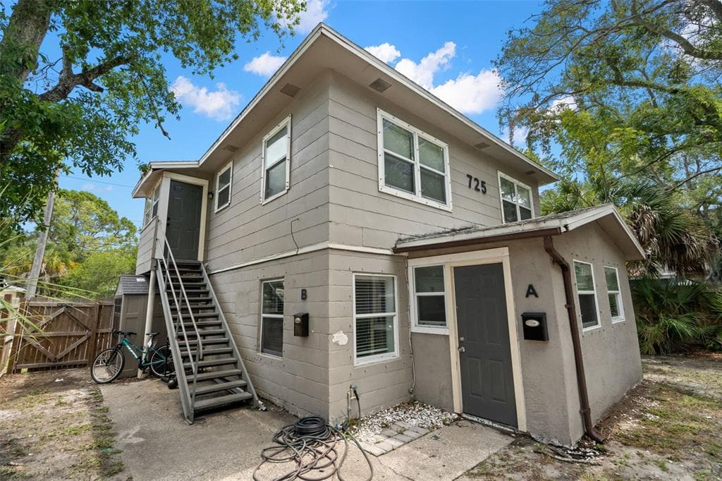 725 21ST AVENUE S ST PETERSBURG, FL 33705