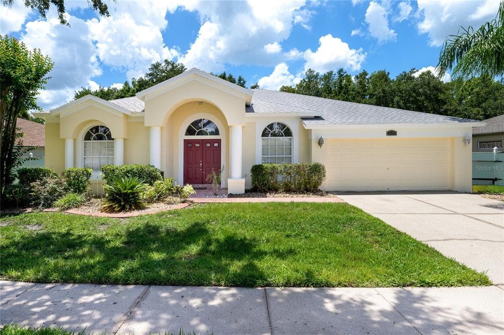 25724 SANTOS WAY WESLEY CHAPEL, FL 33544