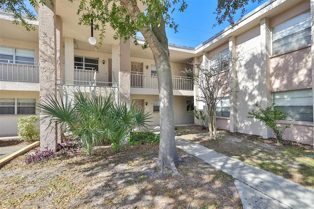 900 70TH STREET N UNIT 108 ST PETERSBURG, FL 33710