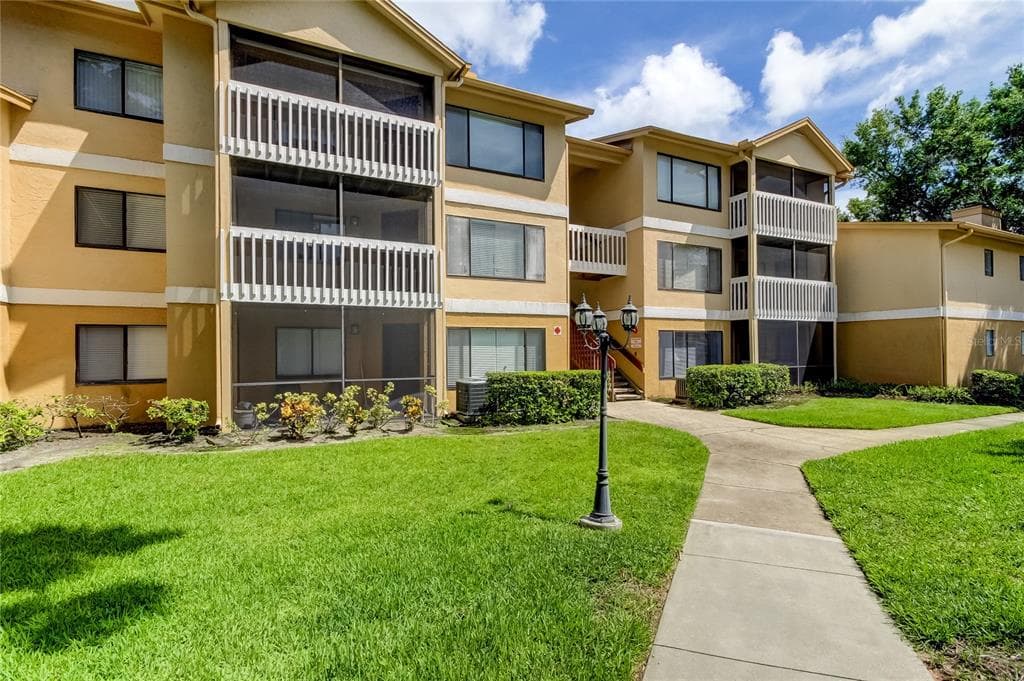 1550 S BELCHER ROAD UNIT 233 CLEARWATER, FL 33764
