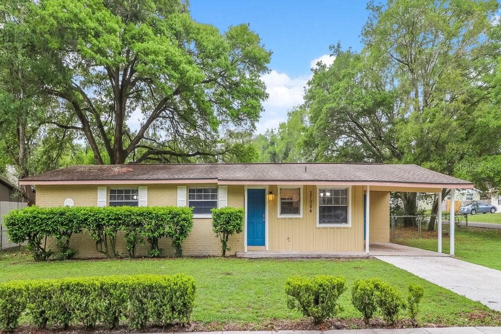 27084 ROPER ROAD BROOKSVILLE, FL 34602