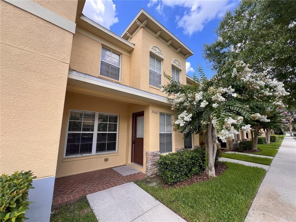 37605 AARALYN ROAD ZEPHYRHILLS, FL 33542