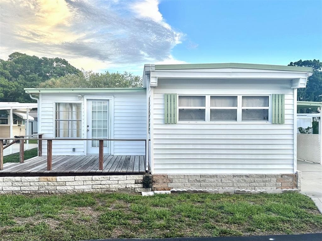 12674 SEMINOLE BOULEVARD UNIT C24 LARGO, FL 33778
