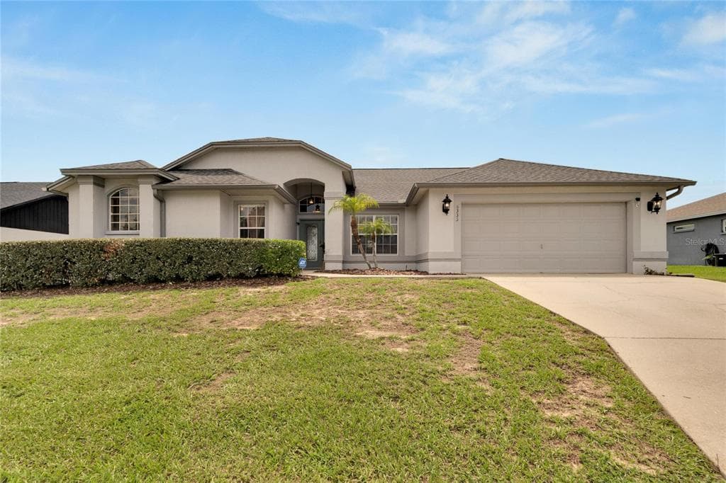6333 OAKPOINT DRIVE LAKELAND, FL 33813