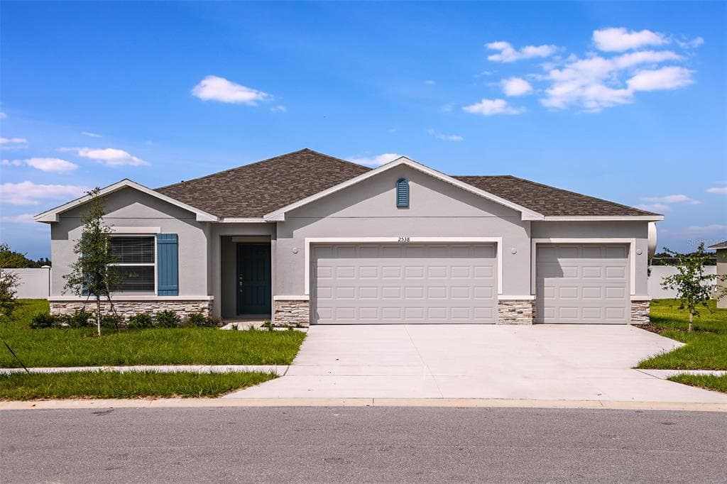 2538 DRIFTWOOD STREET AUBURNDALE, FL 33823