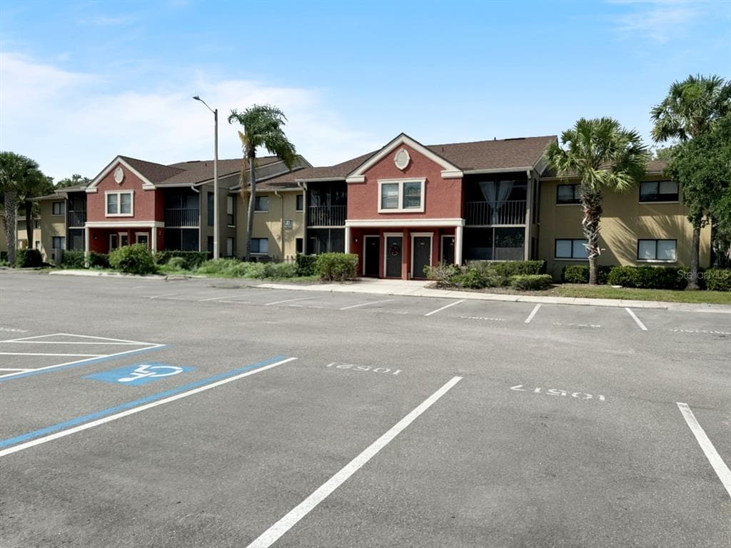 5725 BAYWATER DRIVE UNIT 5725 TAMPA, FL 33615