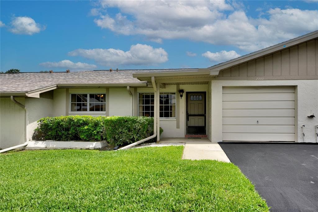 2200 NIMITZ DRIVE DUNEDIN, FL 34698