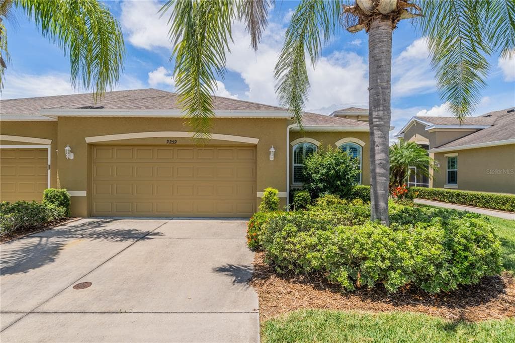 2259 OAKLEY GREEN DRIVE UNIT 2259 SUN CITY CENTER, FL 33573