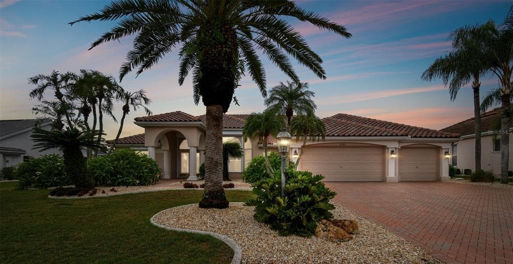 2142 PLATINUM DRIVE SUN CITY CENTER, FL 33573