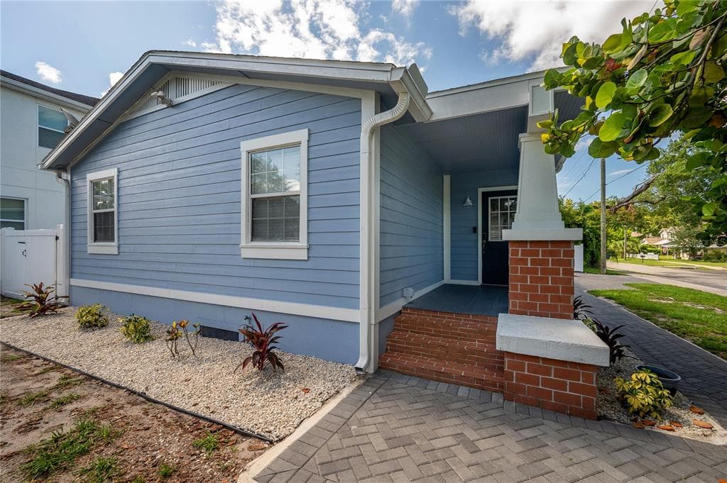 2714 W FIG STREET TAMPA, FL 33609