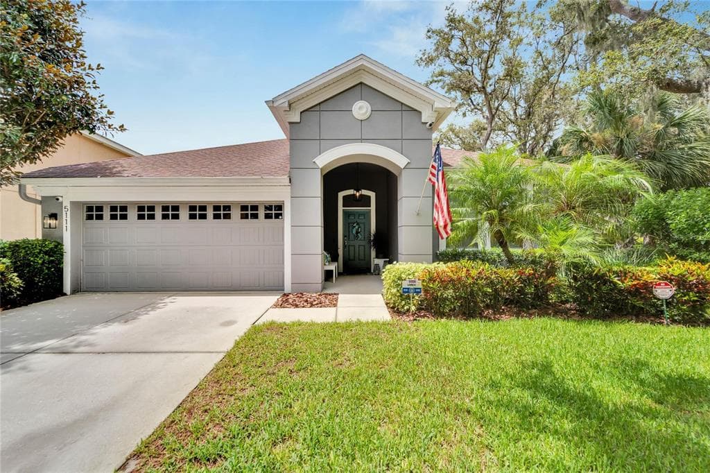5111 SANDERLING RIDGE DRIVE LITHIA, FL 33547