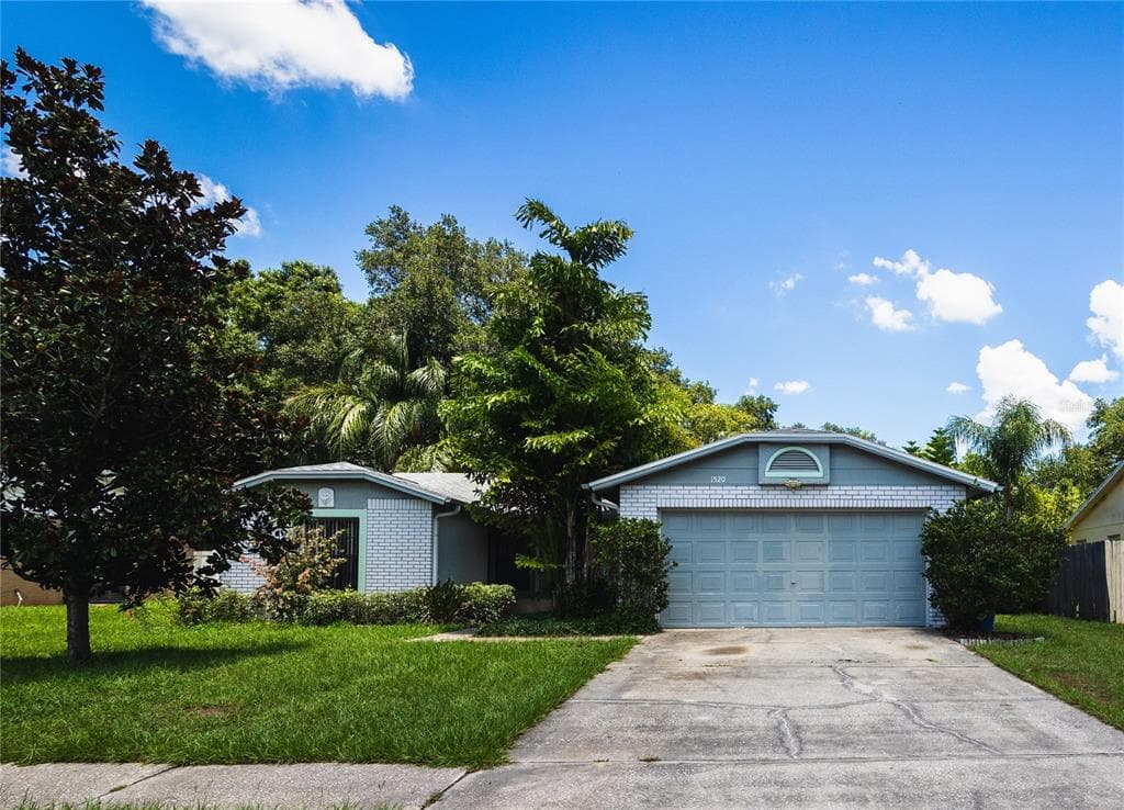 1520 LONG POND DRIVE VALRICO, FL 33594