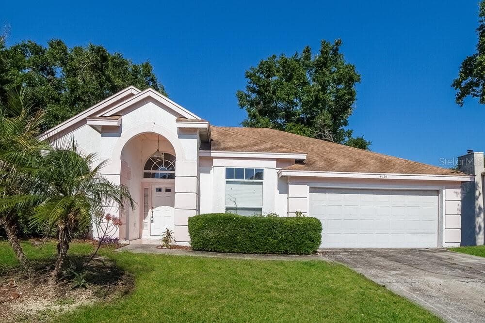 4924 LABRADOR LANE ORLANDO, FL 32818