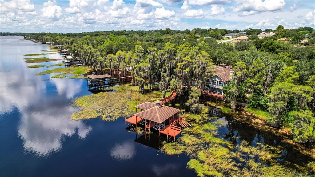 10215 LAKE LOUISA ROAD CLERMONT, FL 34711
