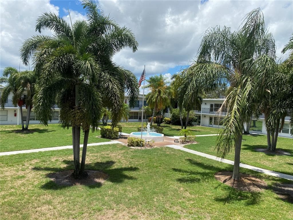 3100 HARTFORD STREET N UNIT 205 ST PETERSBURG, FL 33713