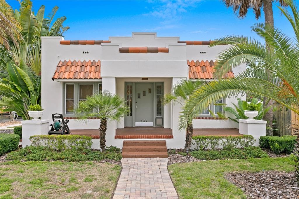 4102 W BAY TO BAY BOULEVARD TAMPA, FL 33629