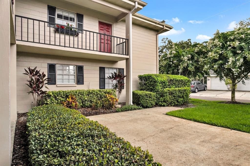 2207 S CAROLINA AVENUE UNIT 28 TAMPA, FL 33629
