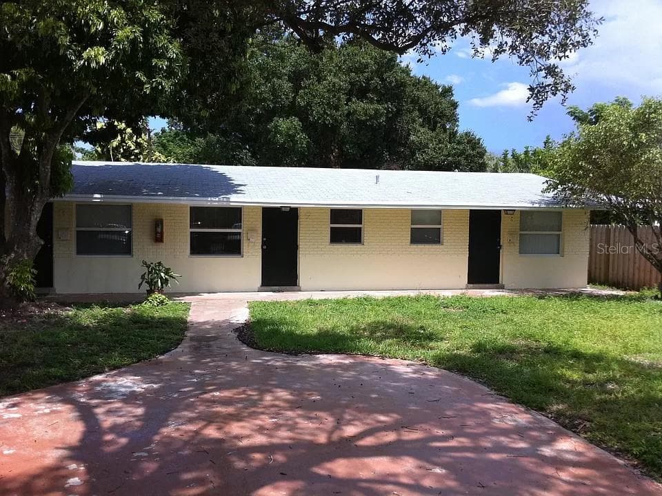 1126 SW 15TH TERRACE UNIT 2 FORT LAUDERDALE, FL 33312