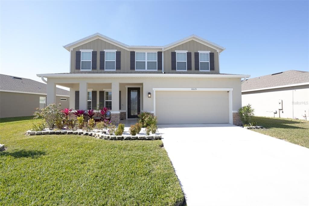 10225 GLIDING EAGLE WAY LAND O LAKES, FL 34638