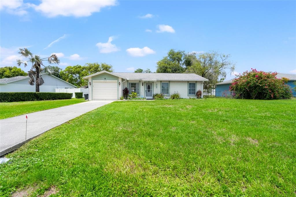 22525 WEEKS BOULEVARD LAND O LAKES, FL 34639