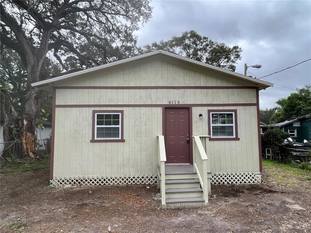 8113 N SEMMES STREET TAMPA, FL 33604