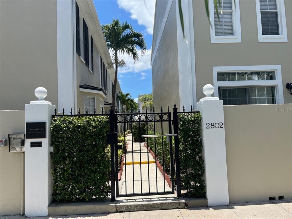 2802 W CLEVELAND STREET UNIT N TAMPA, FL 33609