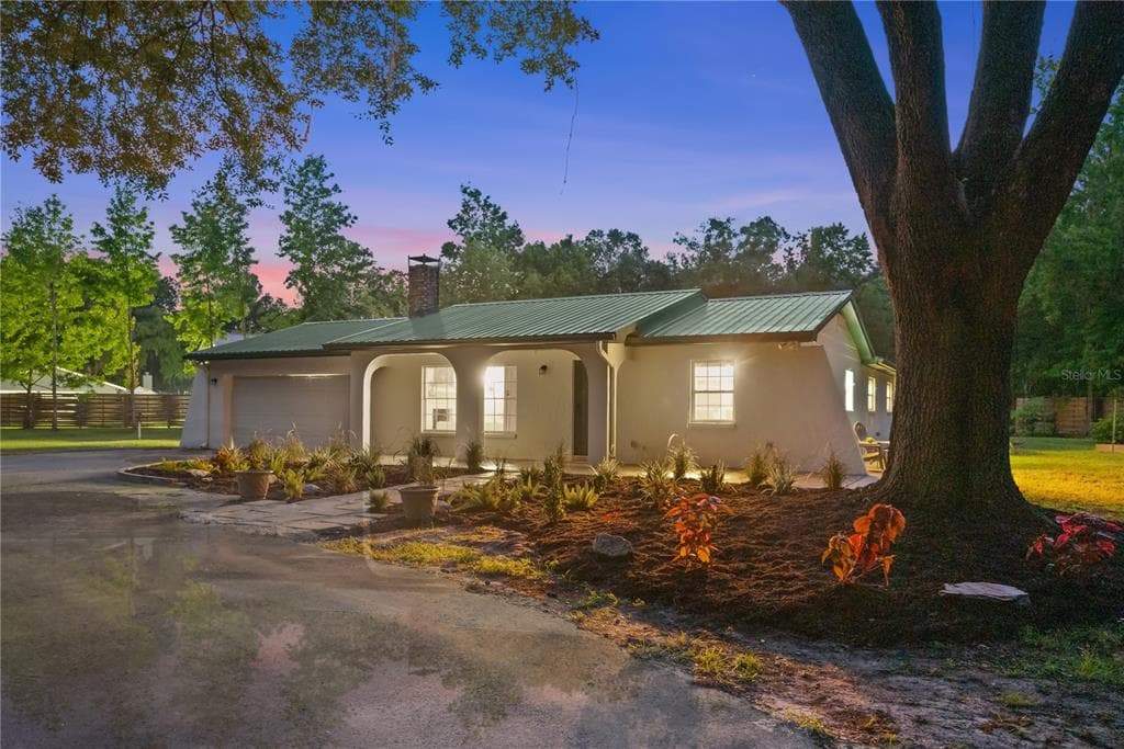 8245 QUAIL RUN DRIVE WESLEY CHAPEL, FL 33544