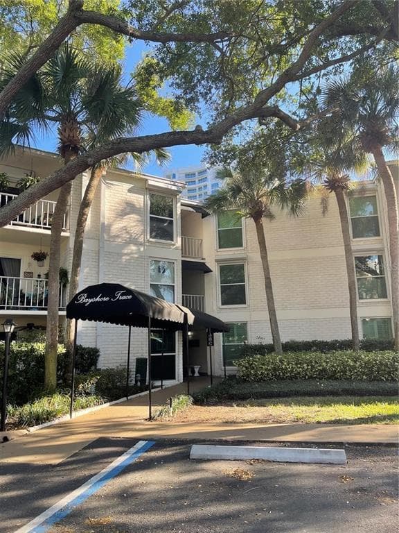 3325 BAYSHORE BOULEVARD UNIT A23 TAMPA, FL 33629