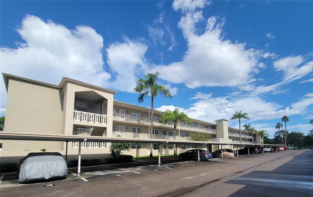 970 VIRGINIA STREET UNIT 301 DUNEDIN, FL 34698