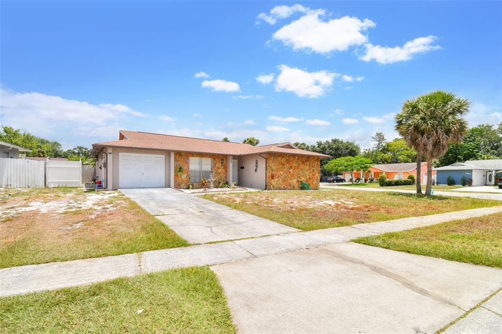 8401 WOODHURST DRIVE
