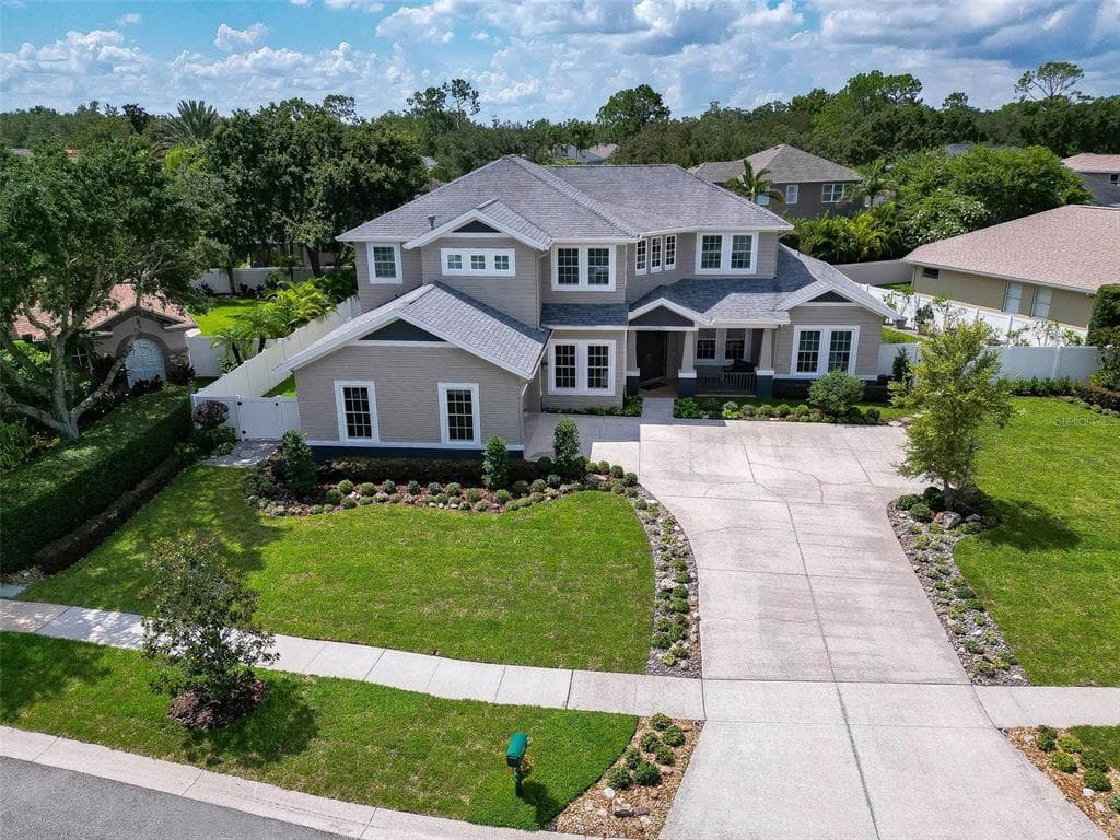 2106 CLIMBING IVY DRIVE