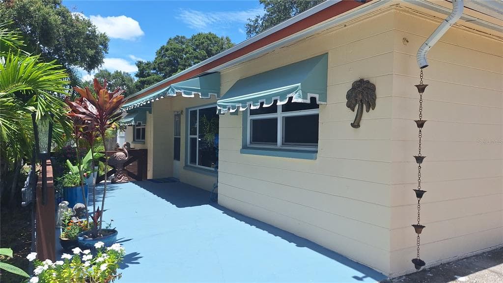 9115 93RD ST. SEMINOLE, FL 33777