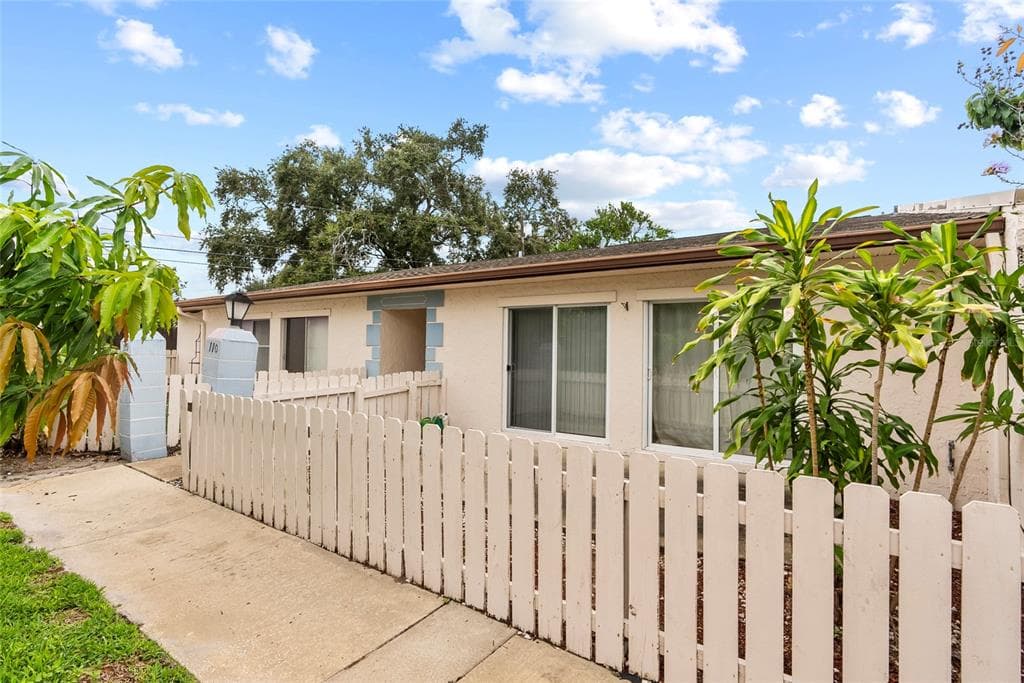 1318 MORELAND DRIVE UNIT 110 CLEARWATER, FL 33764