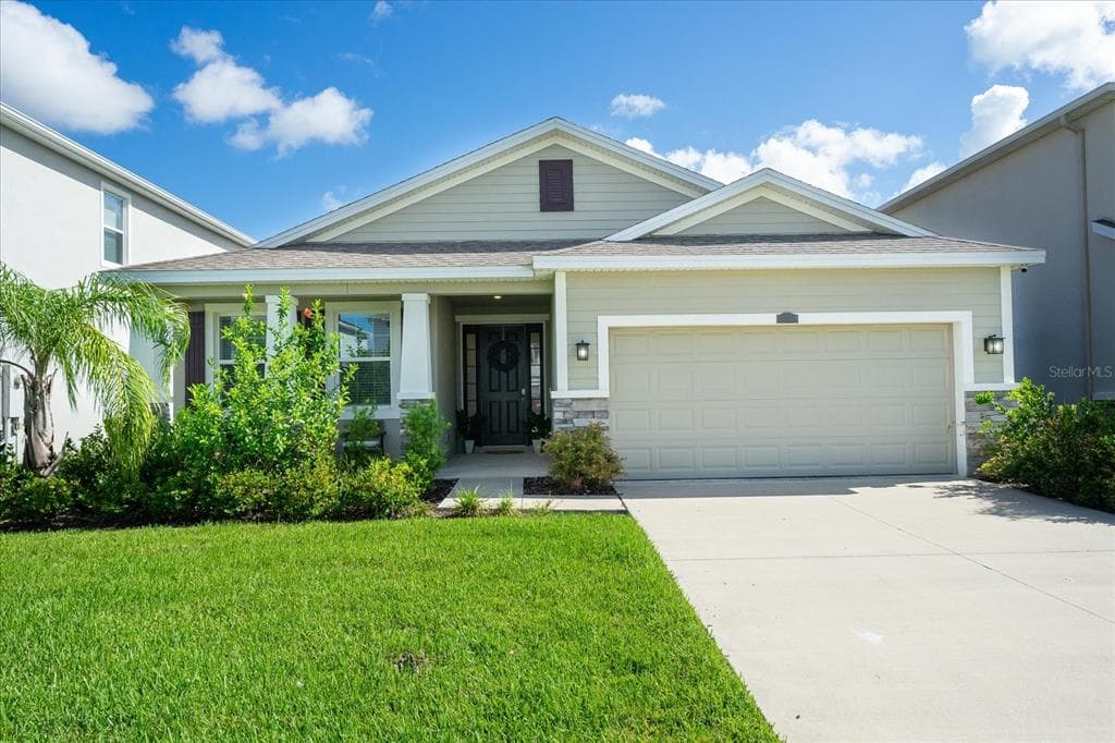 32625 KOBUK VALLEY AVENUE WESLEY CHAPEL, FL 33543