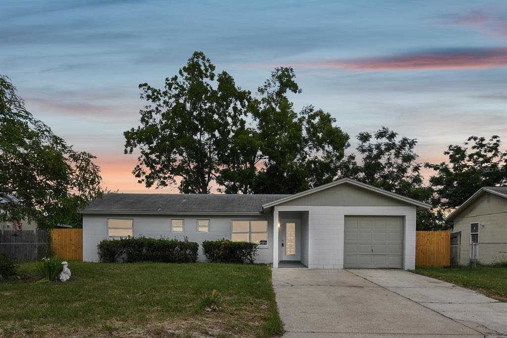 1015 CAREFREE COVE DRIVE WINTER HAVEN, FL 33881
