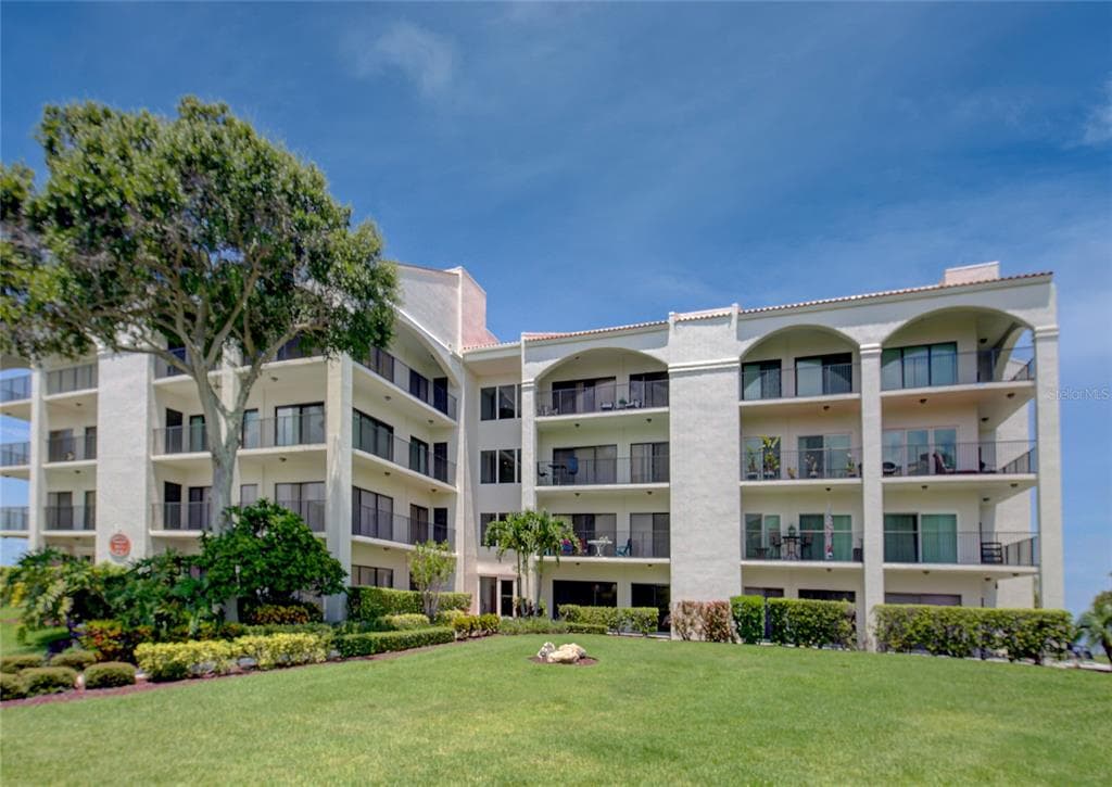 308 MARINER DRIVE UNIT 308 TARPON SPRINGS, FL 34689