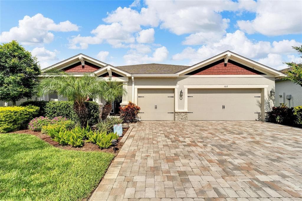 1012 LEE SHORE STREET VALRICO, FL 33594