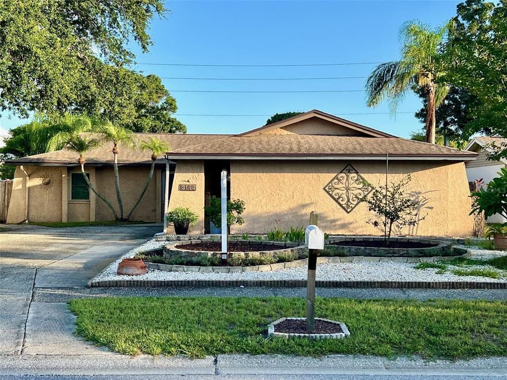 3143 CHAMBLEE LANE