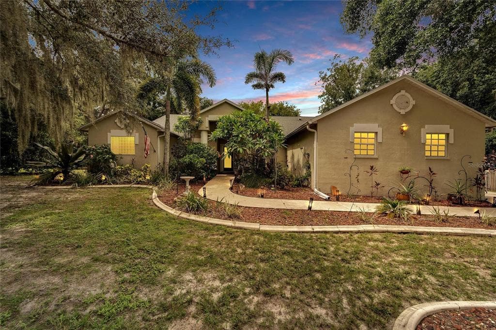 12204 BASS OAK COURT