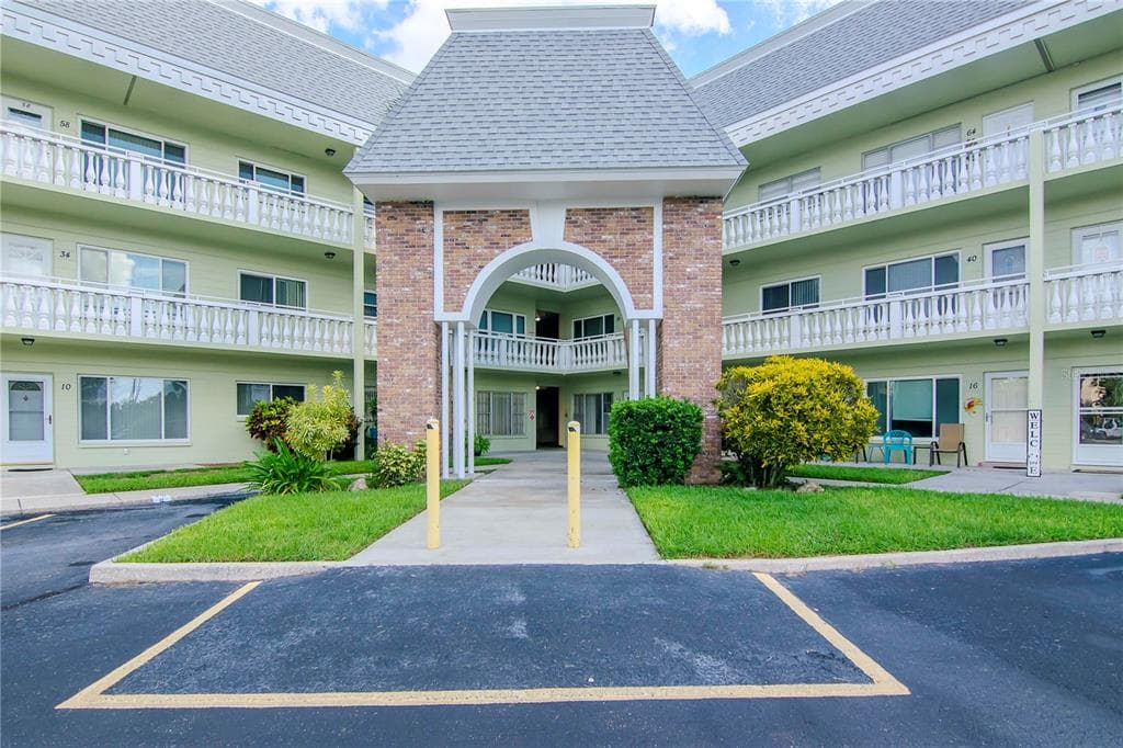 2460 CANADIAN WAY UNIT 58 CLEARWATER, FL 33763