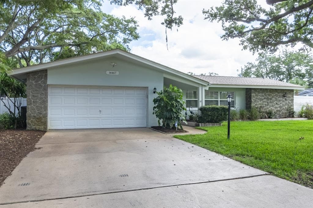 14467 OAKGLEN DRIVE