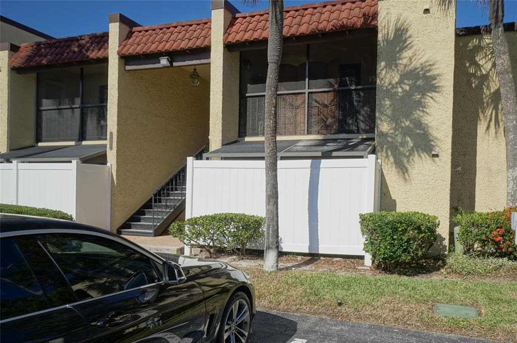 5302 W KENNEDY BOULEVARD UNIT 101 TAMPA, FL 33609