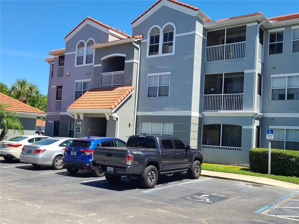 18001 RICHMOND PLACE DRIVE UNIT 721 TAMPA, FL 33647